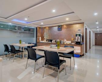 Treebo Mvp Grand - Visakhapatnam - Restaurant