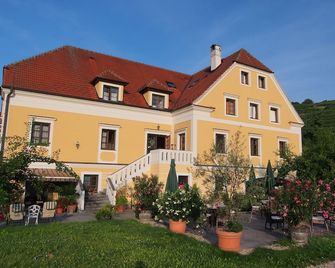Hotel garni Weinberghof & Weingut Lagler - Spitz - Edificio
