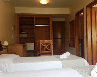Hotel Tissiani Canela - Canela - Schlafzimmer