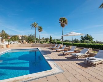 Luxurious Villa 'Can Mariano' with Pool, Large Garden, Air Conditioning and Wi-Fi - San José Obrero - Piscina