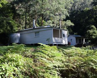Ben Ricketts Environmental Preserve - quiet mountain hideaways - Berry - Gebäude