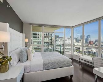 Supremely Chic Bayside Condo - سان دييغو - غرفة نوم