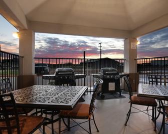 Candlewood Suites Odessa - Odessa - Balcony