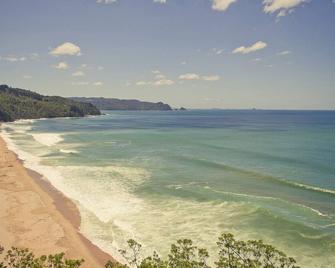 The Lookout - Tairua Holiday Home - Tairua - Strand