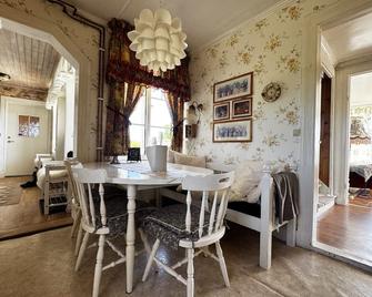 Charming holiday home with views of the landscape and close to Lake Vättern |SE08084 - Hjo - Sala pranzo