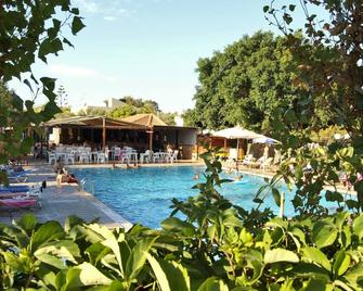 Camping Chania - Darátsos - Basen