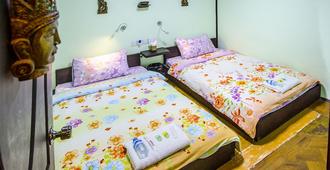 Shannkalay Hostel - Yangon - Bedroom