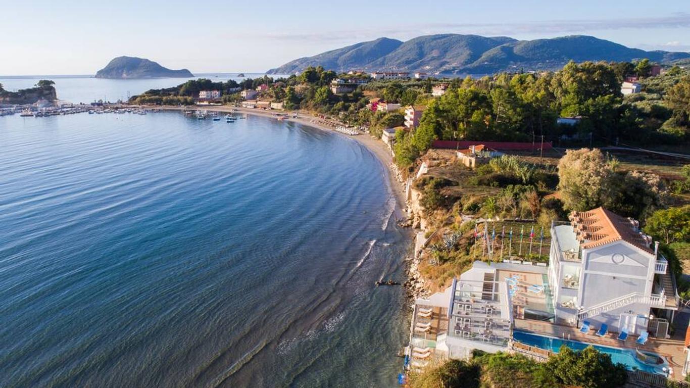 دينيس بيتش هوتل