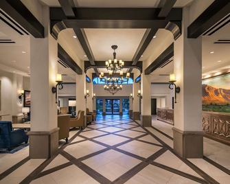 Embassy Suites by Hilton Scottsdale Resort - סקוטסדייל - לובי