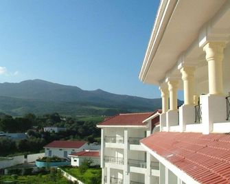 El Mouradi Hammam Bourguiba - Ain Draham - Balcón