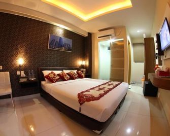Antoni Hotel - Jakarta - Bedroom