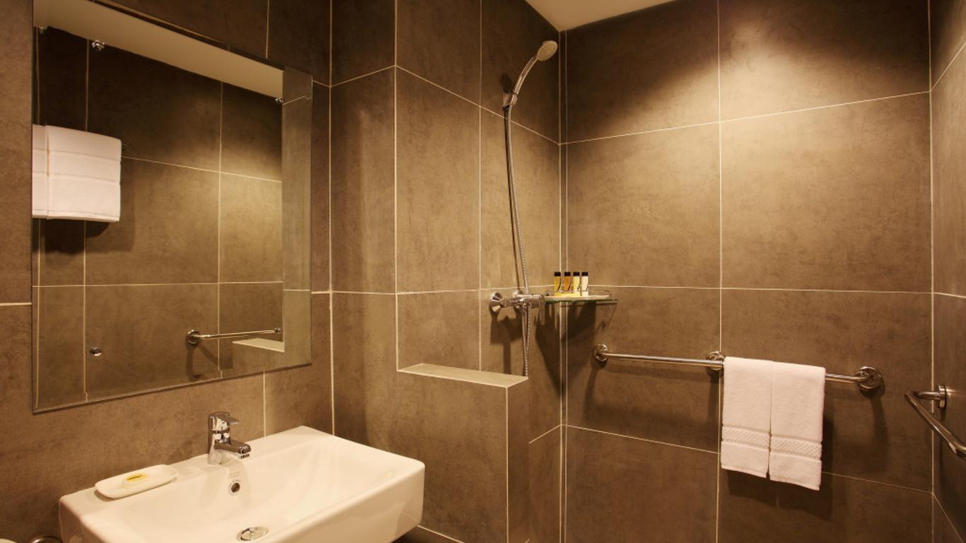 Chiva Bangkok Hotel - Sha Plus