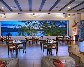 Las Lagunas Boutique Hotel - Flores - Restaurant