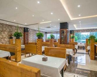 Starview Hotel and Resort - Silang - Restaurante