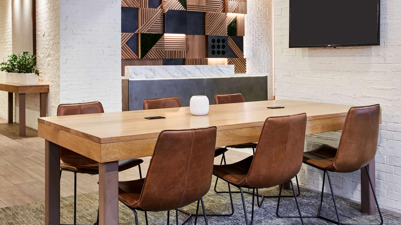 Hyatt Place Chicago/River North