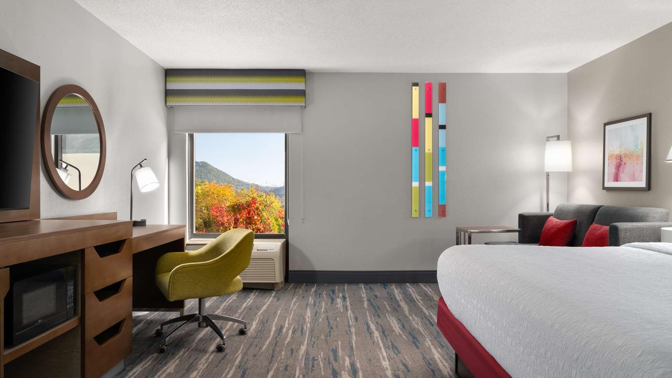 هامبتون إن رونوك/هولينز - آي 81