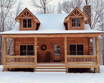 Turkey Creek Cabin Rentals #2 at Tims Ford lake - Tullahoma - Gebäude