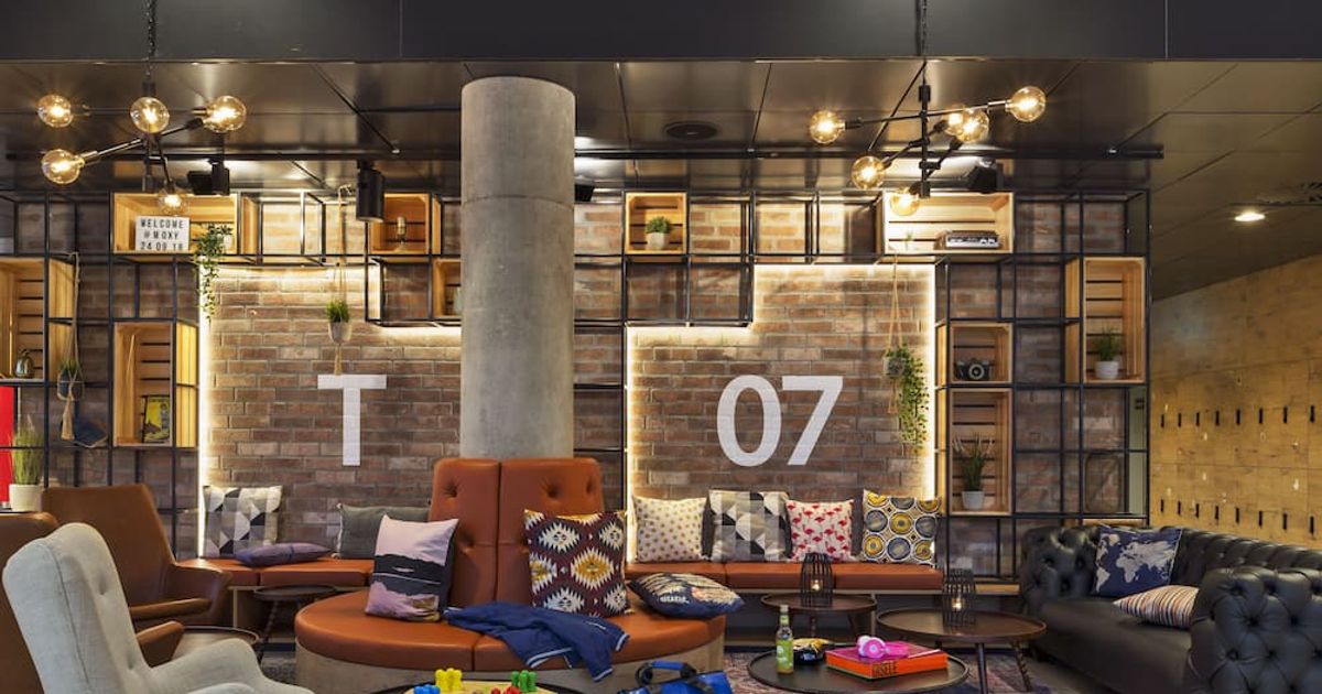 Moxy Düsseldorf South from $61. Düsseldorf Hotel Deals & Reviews - KAYAK