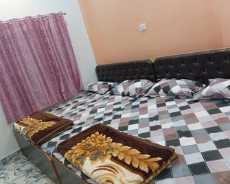 Lakshman Guest House - Varanasi - Living room