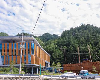 Ulleung Island Village Pension - Ulleung - Edificio