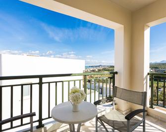 Radamanthy's Hotel Apartments - Rétino - Balcón