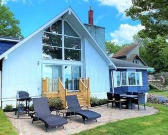 Level Lake Front/Sunset Side - Skaneateles - Patio
