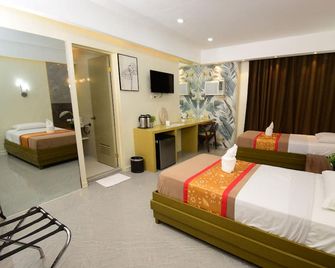 Grand Astoria Hotel - Zamboanga City - Habitación