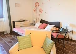 The Best View San Gimignano Apartments - San Gimignano - Bedroom