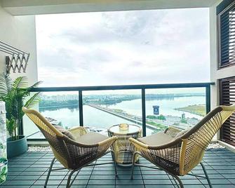 R&f Princess Cove At Anju - Johor Bahru - Balcone
