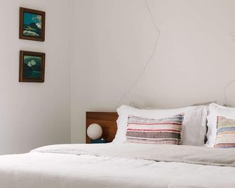 Town & Trail - Walkable Wellington Charmer - Wellington - Slaapkamer