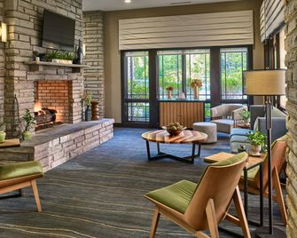 Hilton Garden Inn Gatlinburg - Gatlinburg - Lobby
