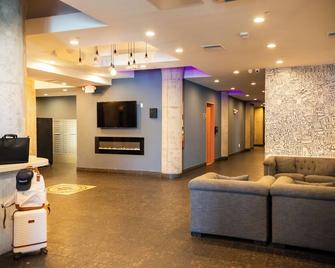 Sosuite at Independence Lofts - Callowhill - Philadelphia - Lobby