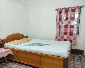 Homocation Manas Green Homestay - Kumguri - Bedroom