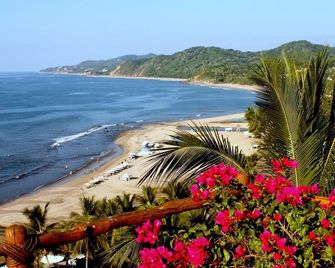 Oceanfront Estate, Paradise in Sayulita's Best Location! Private Pool & Gardens. - Sayulita - Playa