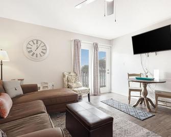 Moonraker Condo #3 - Gulf Shores - Sufragerie