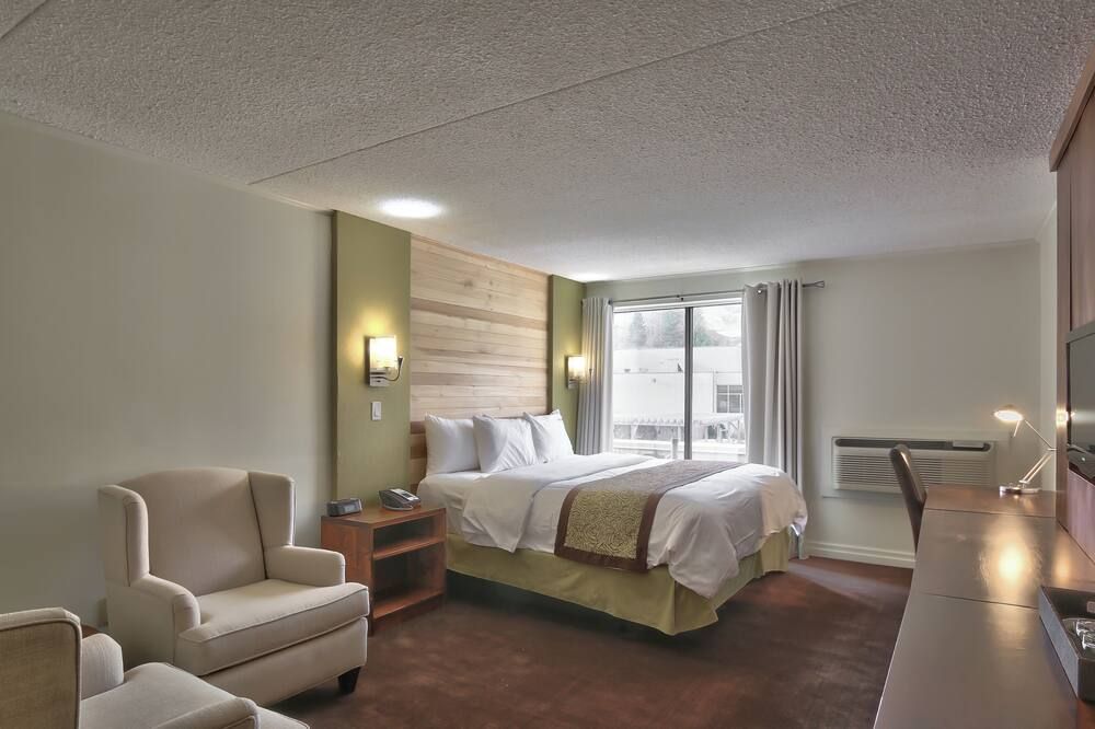 بلو ماونتن ريزورت إن