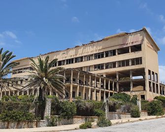 Hotel Villa Belfiori - Arbus - Building