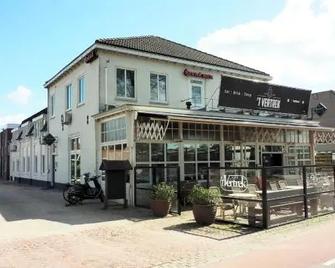 Hotel 't Vertrek - Boxmeer - Building