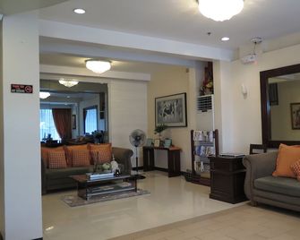 Devera Hotel - Angeles City - Sala de estar