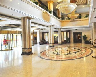 Mountain Villa Hotel - Chengde - Lobby