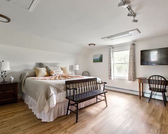 Country Living just minutes from Everything! - Pittsfield - Habitación