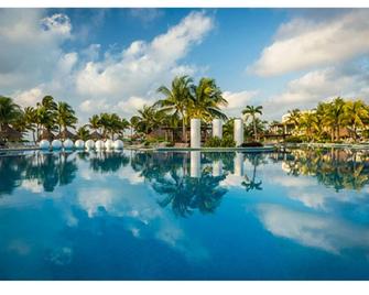 Luxury Residence One Bedroom - VIP resort privileges, golf course, beach - Seybaplaya - Pool