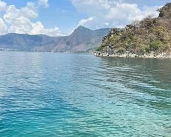 Tierra de la Aurora - San Marcos La Laguna