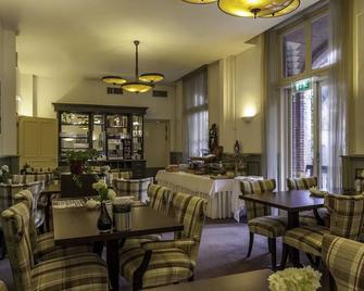 Stay in Style with On-Site Bar, Breakfast Service, Near Speelgoedmuseum - Deventer - Restaurant
