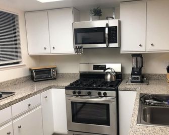 Beautiful Fully Furnished Tehachapi Retreat - Tehachapi - Cucina