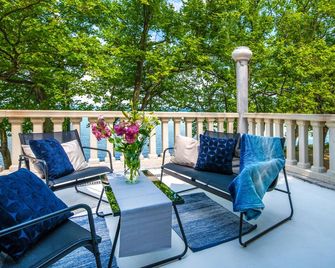 Hotel Anna Villa - Balatonföldvár - Balcony