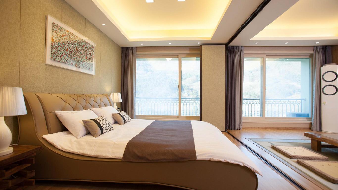 Cheongpyeong Family Hotel