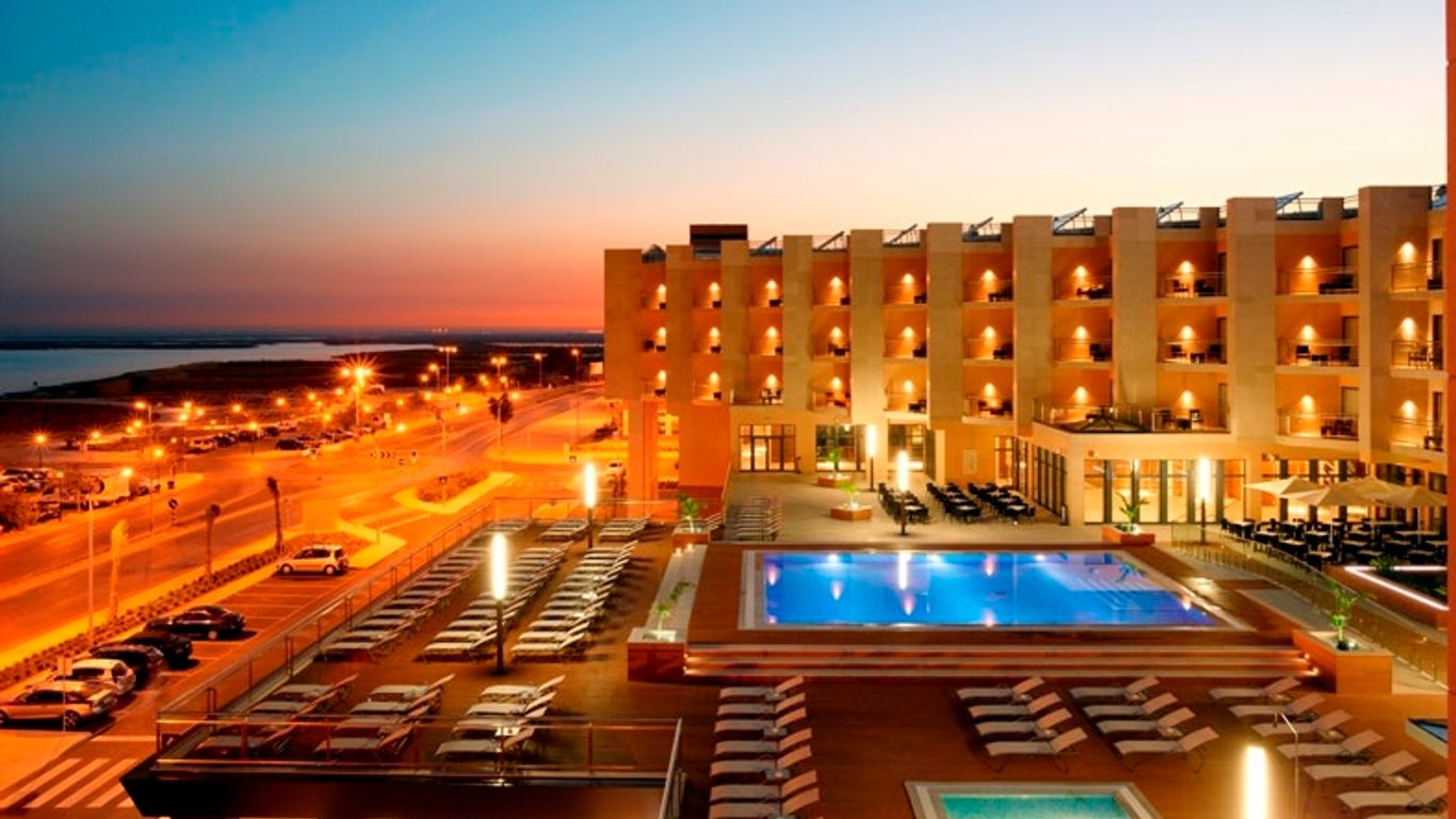 Real Marina Hotel & Spa