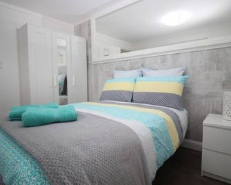 Hidden Gem in Flagstaff Hill - Bedford Park - Bedroom