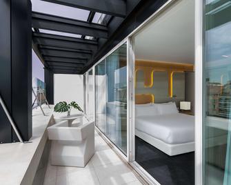 Room Mate Oscar - Madrid - Balcony